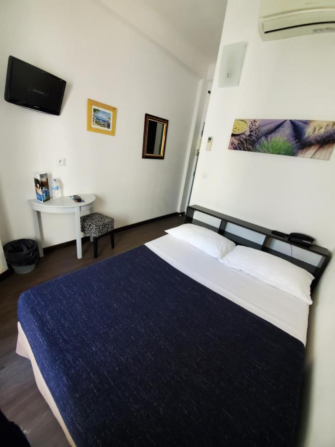 Brit Colbert Hotel