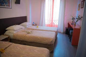 Brit Colbert Hotel 3*