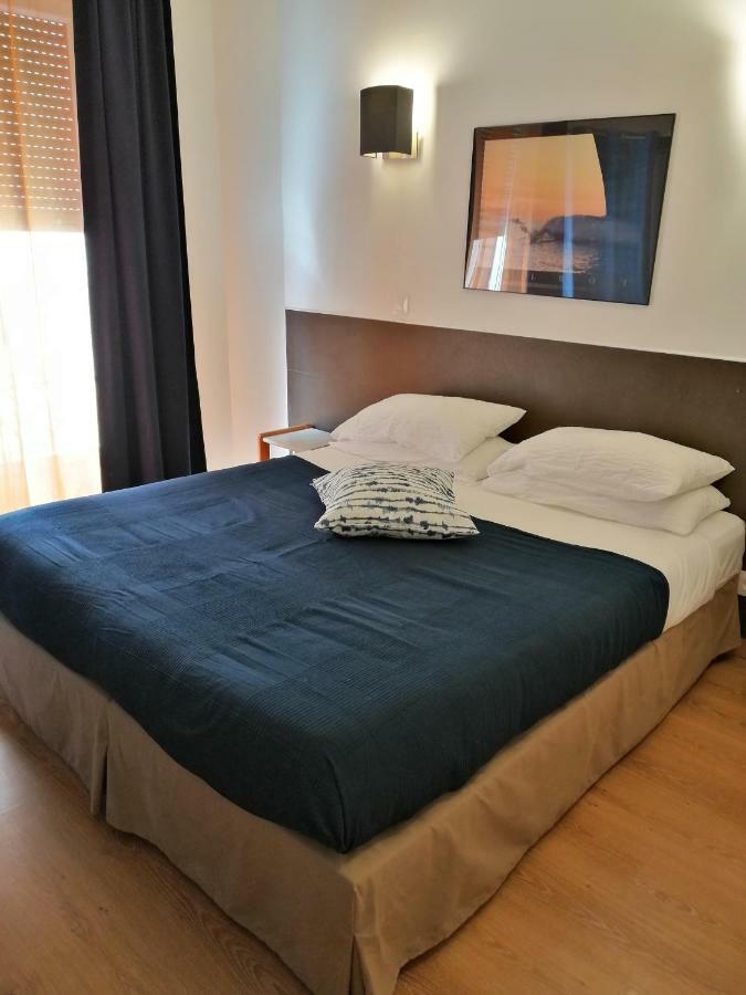 Hotel Brit Colbert 3*